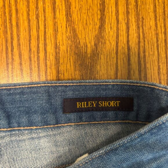 Lucky Brand Women's Riley Denim Shorts with Daisy Trim Size 8 / 29 - Picture 4 of 10